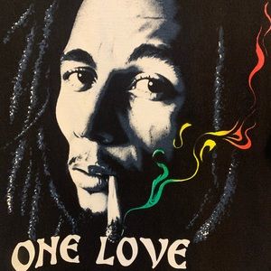 Bob Marley One Love T-shirt Size Large Obey